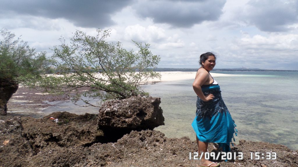 The author and volunteer on Bongoyo island, one of the most frequently-visited islands of the Dar Es Salaam Marine Reserve. Photo from Ruby Padasay's personal collection.