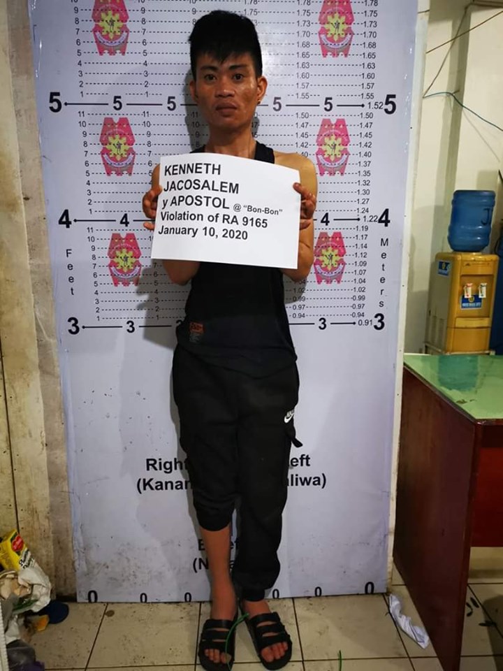 BONBON DOES A JASON BOURNE: Suspected shabu peddler Kenneth Apostol led police on a chase through rooftops early morning today before he was arrested. | Photo courtesy of BCPO