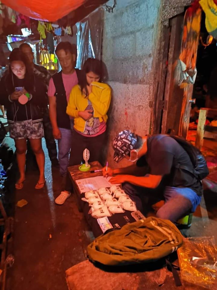 Police seize P18 million worth of suspected shabu in Taculing buy-bust.  Operatives recover more than one kilo of alleged meth in early morning operation, the biggest haul so far in Bacolod. City. | Photo courtesy of  BCPO 