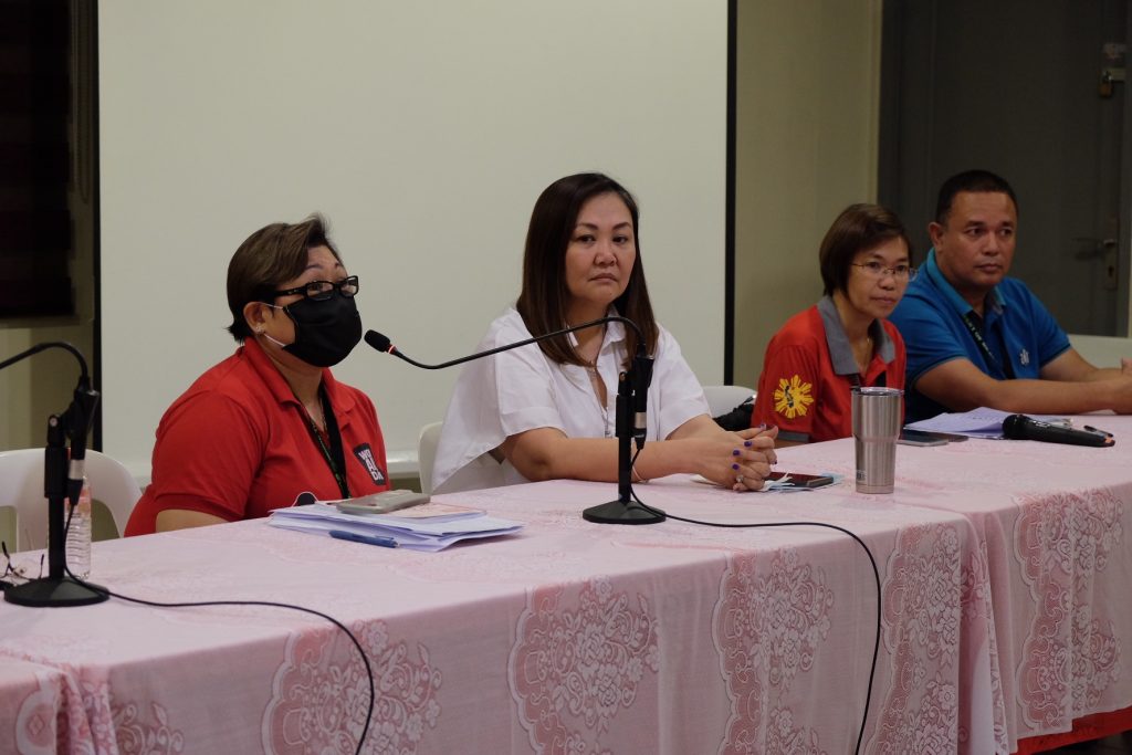 From L-R, Bacolod City Health officer Maria Carmela Gensoli, City administrator Em Ang, and Dr. Grace Tan. | Photo by Banjo C. Hinolan