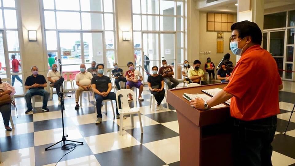 bacolod mayor updates business sector on anti-covid measures 1 Bing Leonardia with officials at NGC lobby 01