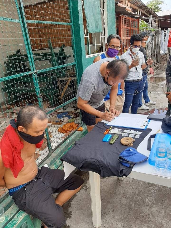 cops nab shabu delivery man; bato on wheels the new modus, police prober says 1 Shabu delivery. The suspected drug peddler, left, after he was arrested by police. | Photo courtesy of BCPO