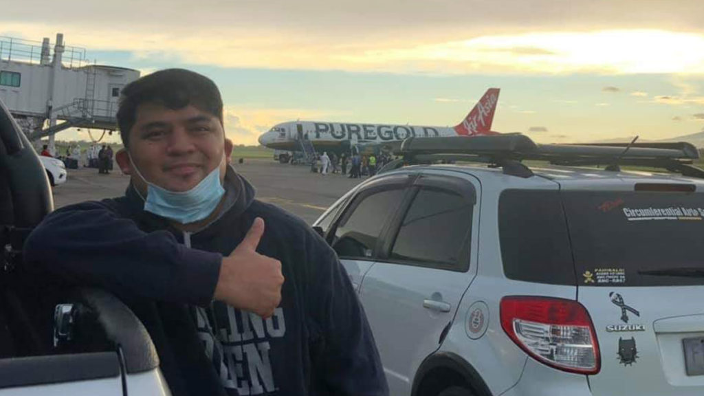 The councilor, seen here at the airport, is tasked to coordinate and the facilitate the return of OFWs. | Photo from Councilor Salanga's Facebook page