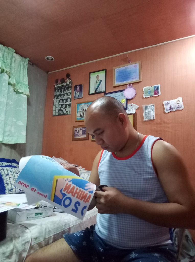 Jan Raymund Cabiten prepares for a virtual kickoff as he brings work home with him. | Photo furnished by Jan Reymund Cabiten